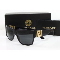 Lunette de soleil Versace...